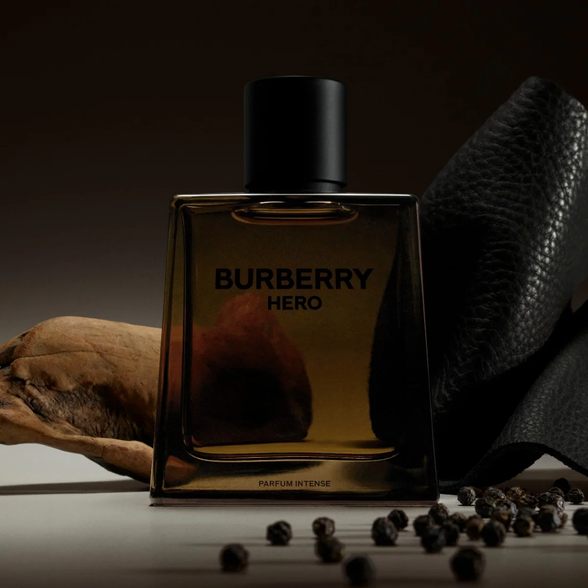 Burberry Hero Parfum Intense 100 ml - Image 5