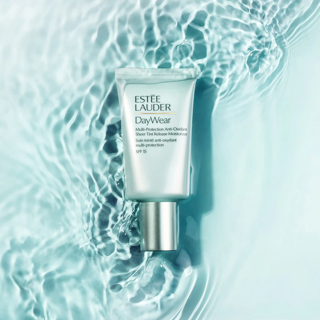 Estee Lauder Daywear Multi-Protection Anti-Oxidant Sheer Tint Release Moisturizer Spf15 30 ml - Image 2