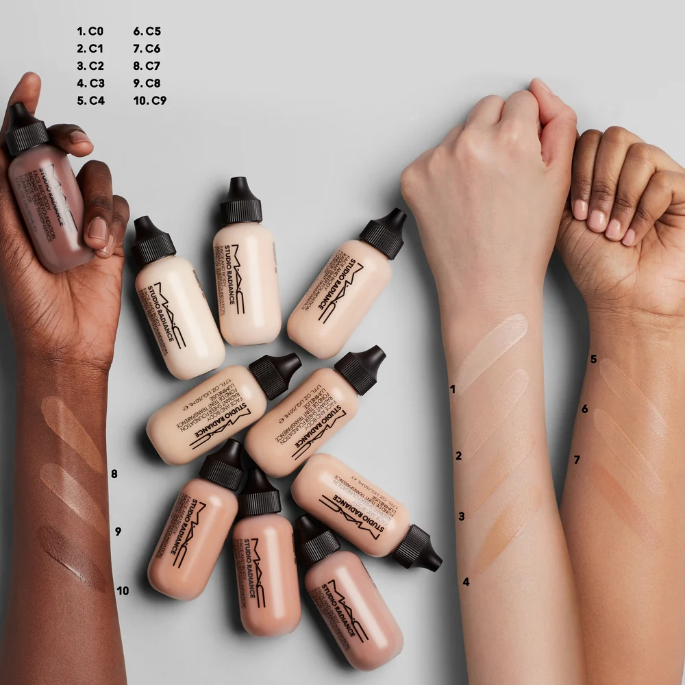 Mac Face and Body Radiant Sheer Foundation N2 - Image 3