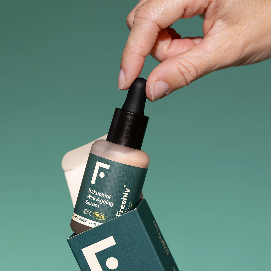 FRESHLY Bakuchiol Well-Ageing Serum 30 ml - Image 2