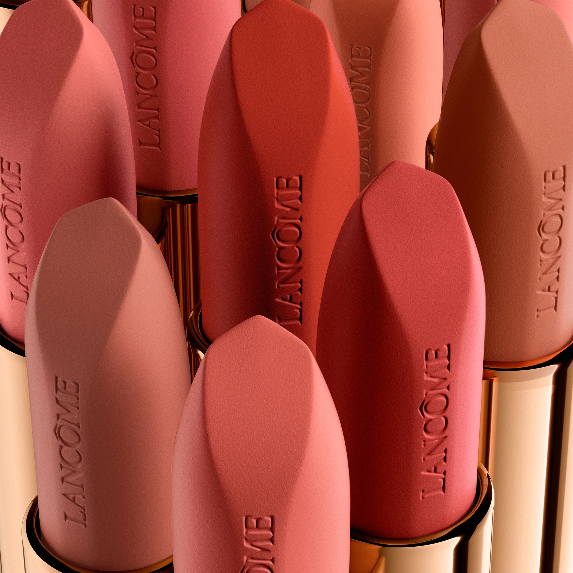 LANCOME L'Absolu Rouge Intimatte 101 Off-Camera - Image 4