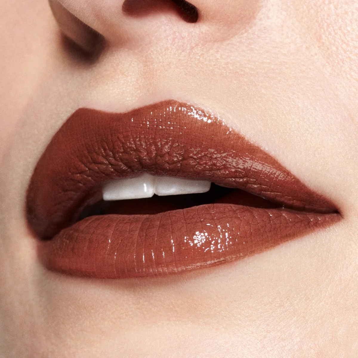 Mac Lustreglass Lipstick Uncensored - Image 5