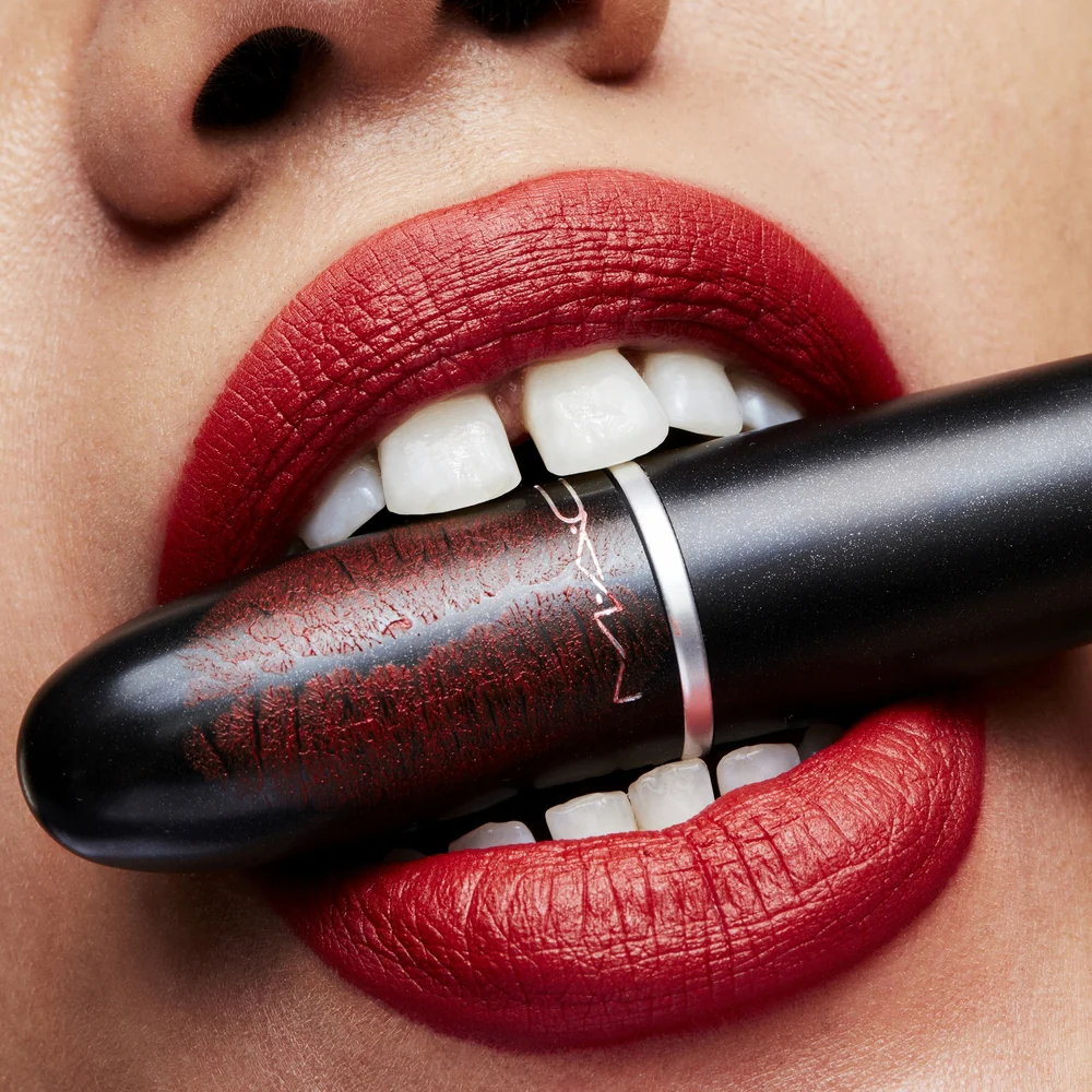 Mac Matte Lipstick 630 D for Danger - Image 3